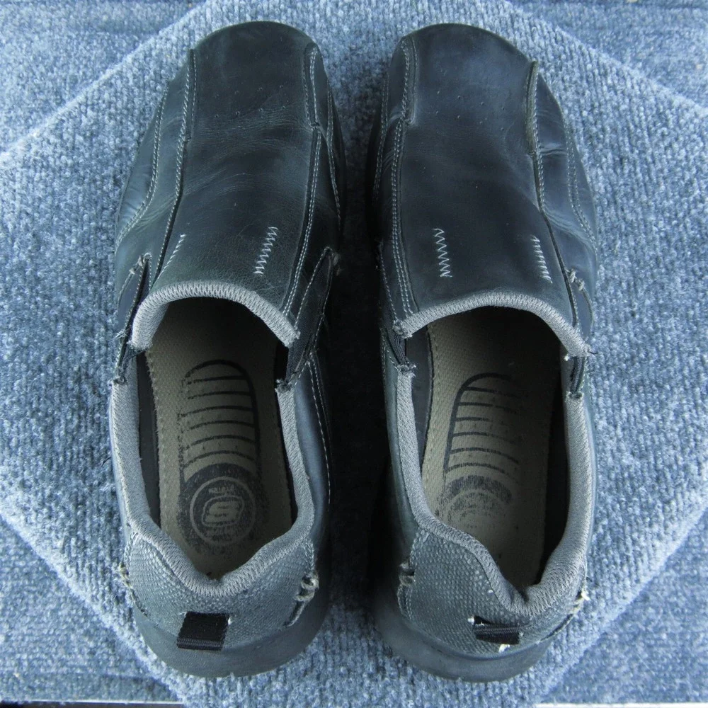 Skechers  Men Loafer Shoes Size 10 Medium Black Leather Slip‎ On